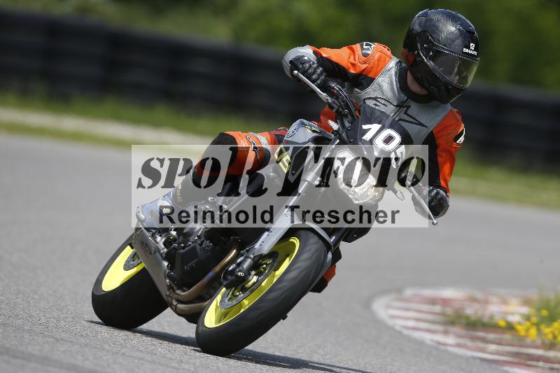 /Archiv-2024/29 12.06.2024 MOTO.CH Track Day ADR/Gruppe blau/105